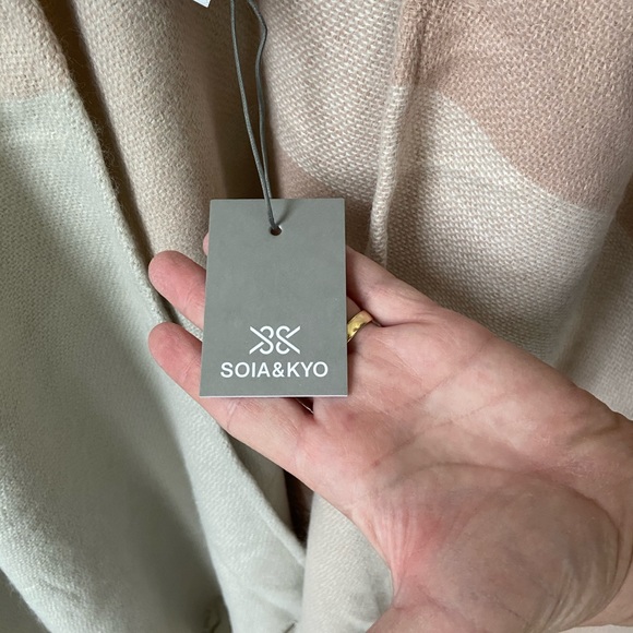 Soia & Kyo Women’s Woven Scarfigan with Fringe - Picture 2 of 3